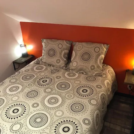 Au Pied Du Blockhaus *